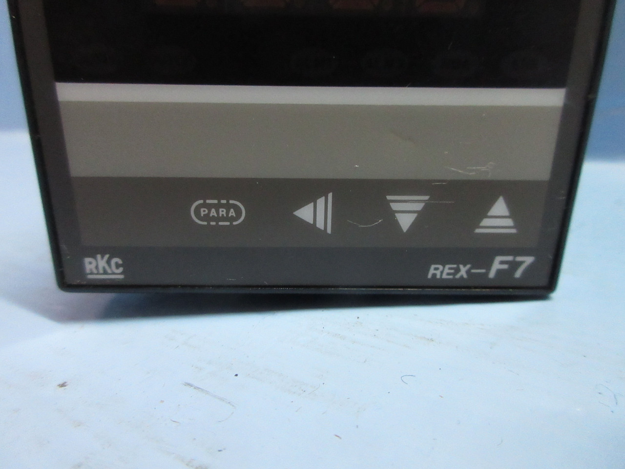 RKC Instrument REX-F7 Digital Temperature Controller 32-482 F (TK4057-3)