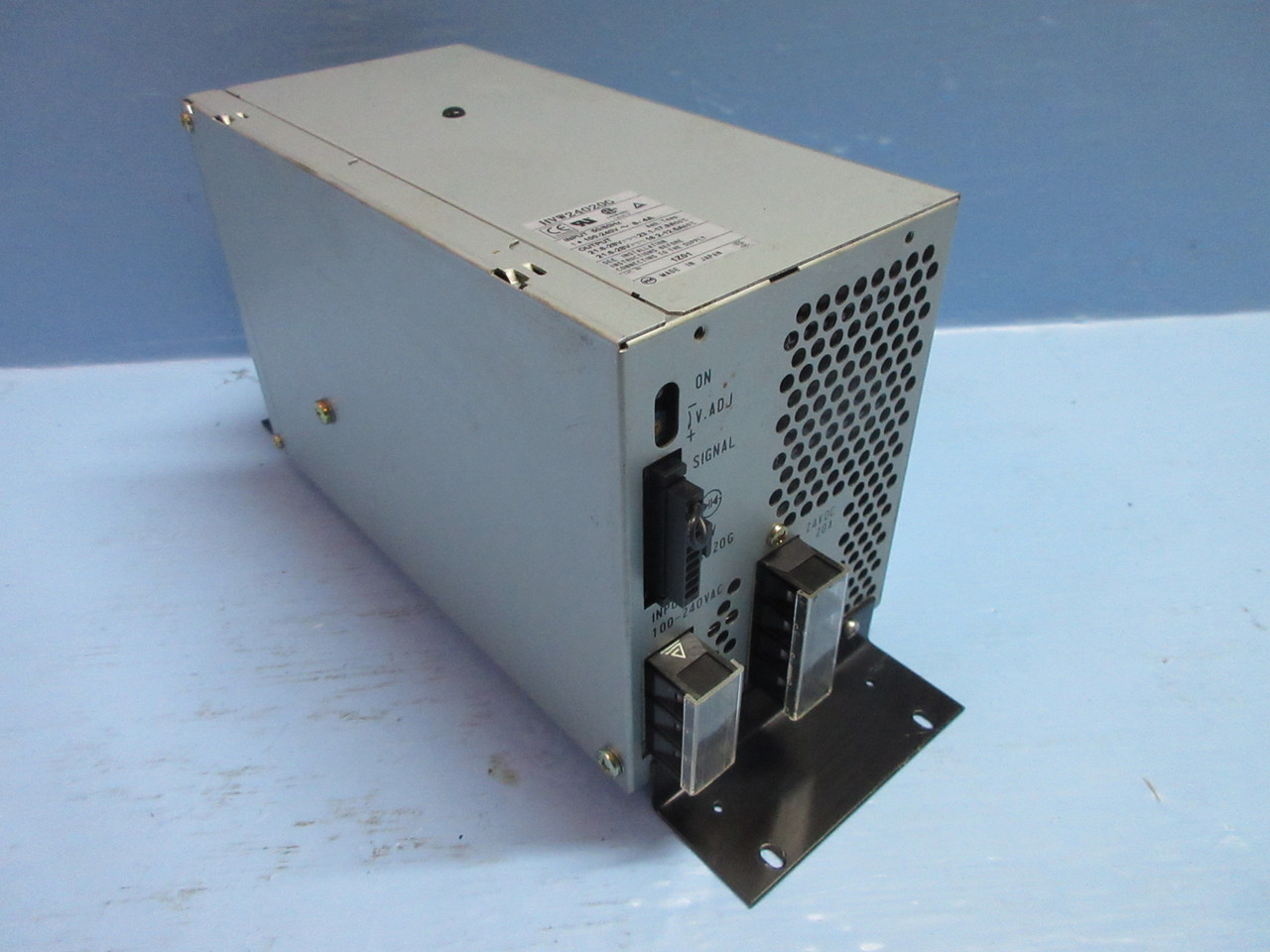 Shindengen HVW24020G Power Supply 100-240 Vac / 28V (TK4065-1)