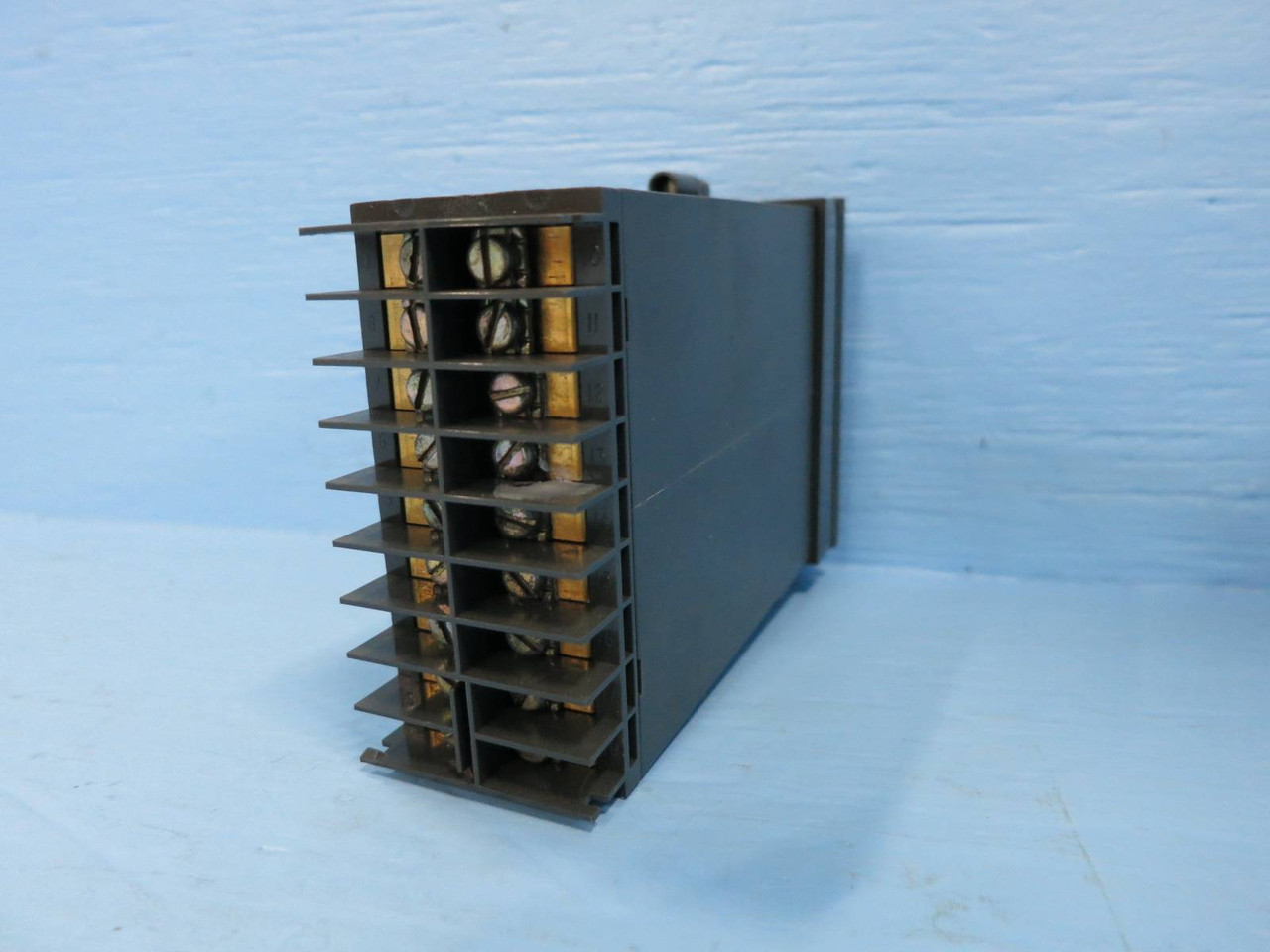 West Instruments 3700 M3700-L02-T2230-H21 Digital Controller M3700L02T2230H21 (DW0876-1)