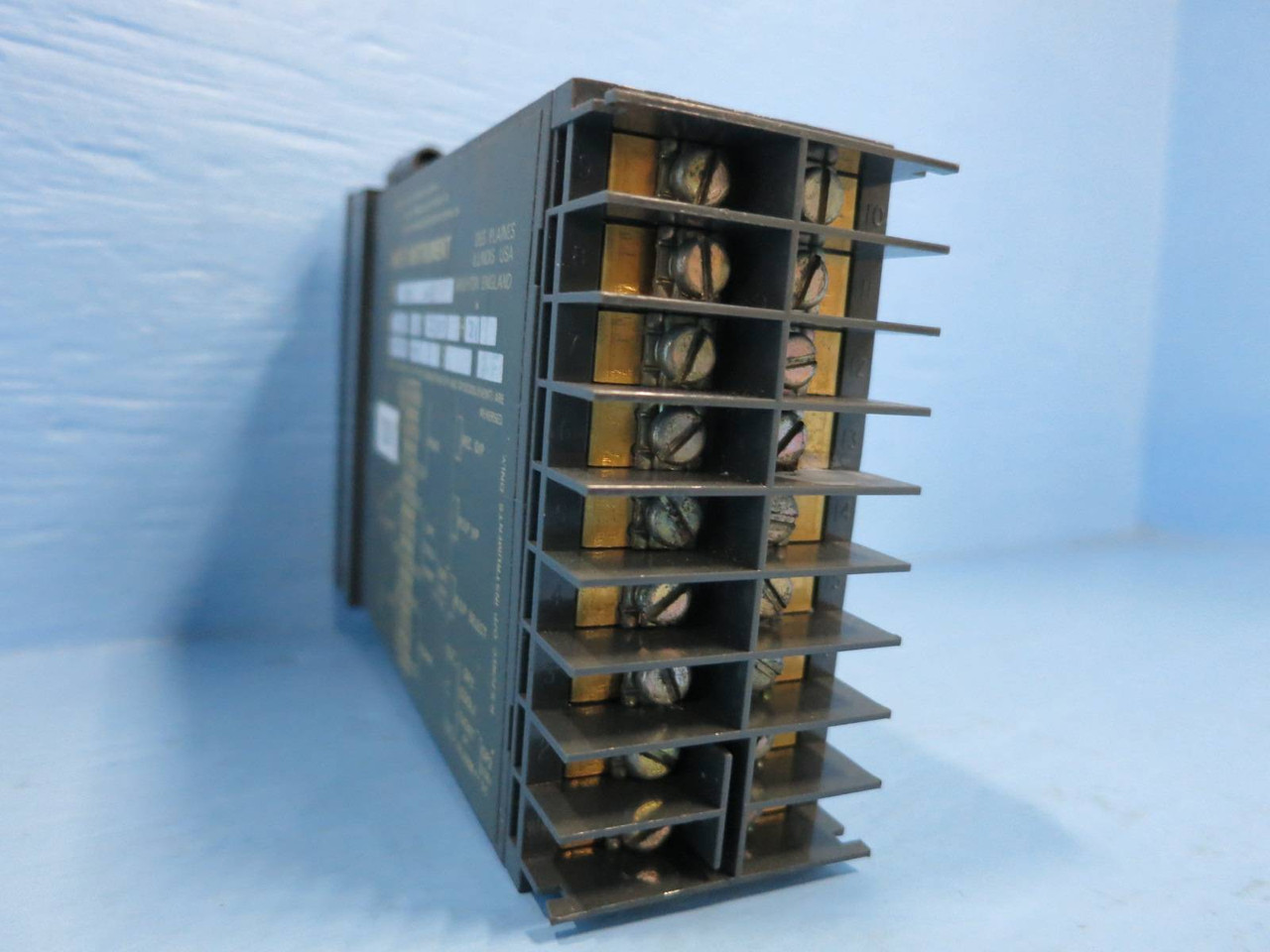 West Instruments 3700 M3700-L02-T2230-H21 Digital Controller M3700L02T2230H21 (DW0876-1)