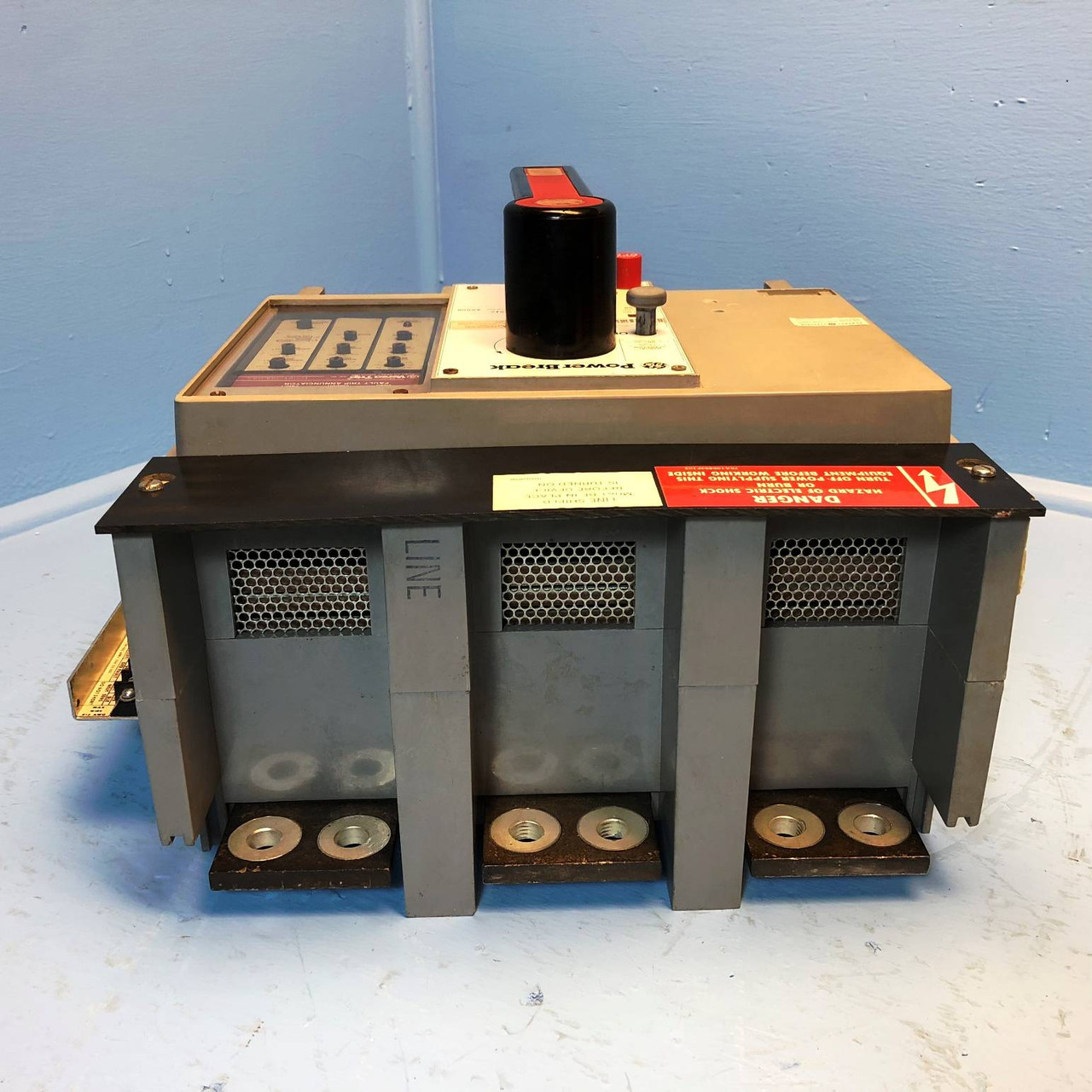 GE TPVVF56710H 1600A Power Break LSIG Breaker w/ Aux 1600 Amp General Electric (EM2932-1)