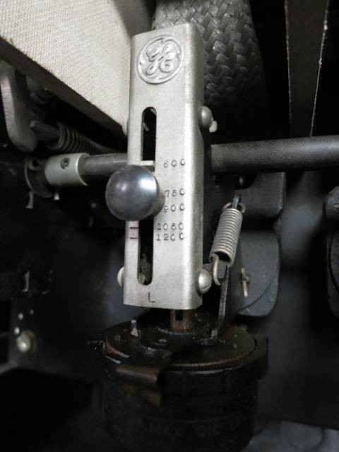 General Electric AE 1-25 600 Amp Air Circuit Breaker 3 T.D GE 6125722-AE XD 600A (PM2862-1)