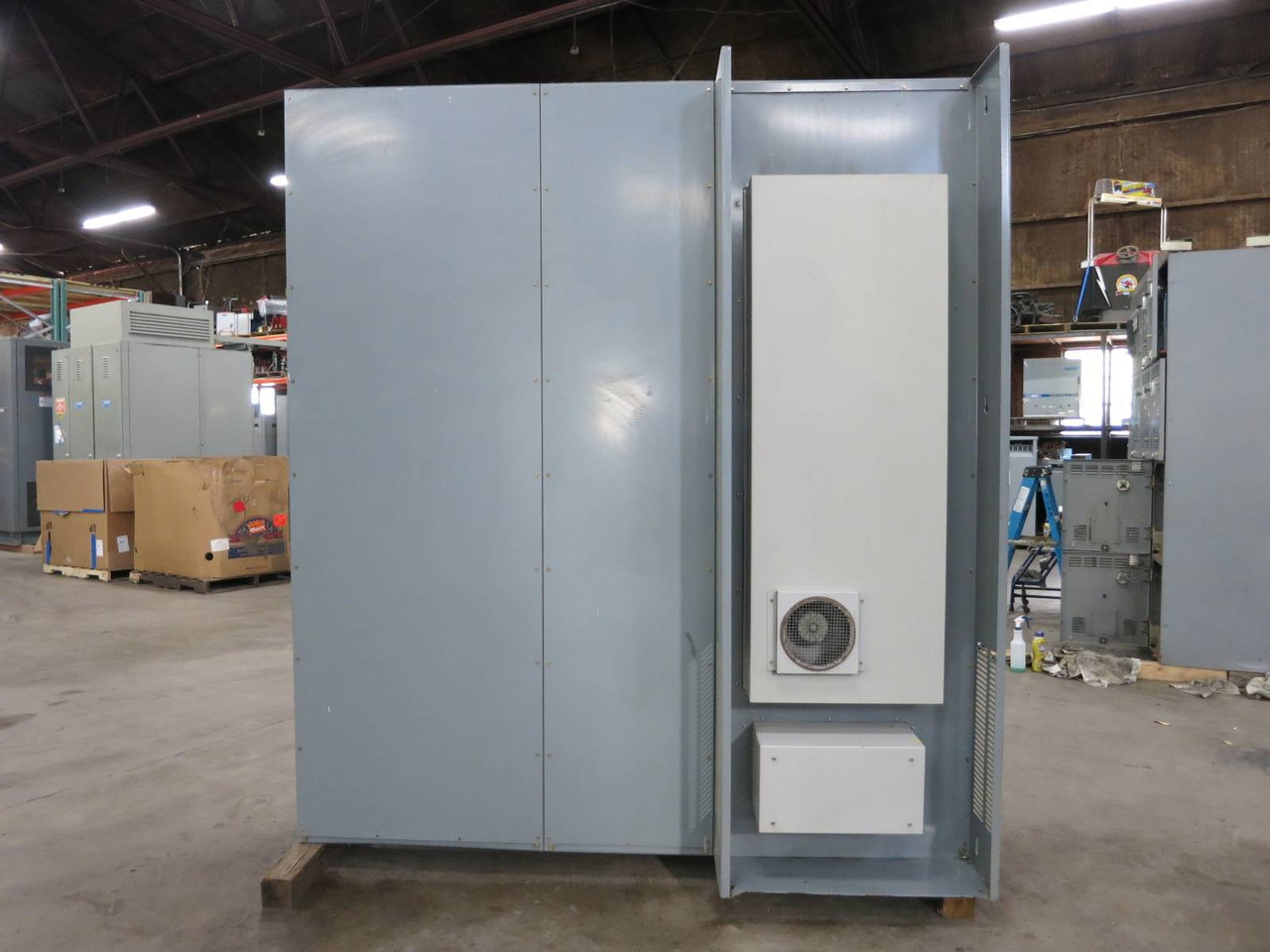 Allen Bradley 1336F-BP250-AN-EN-L6-NCM 300 HP AC VS Drive 1336FBP250 Bypass (NP2004-1)