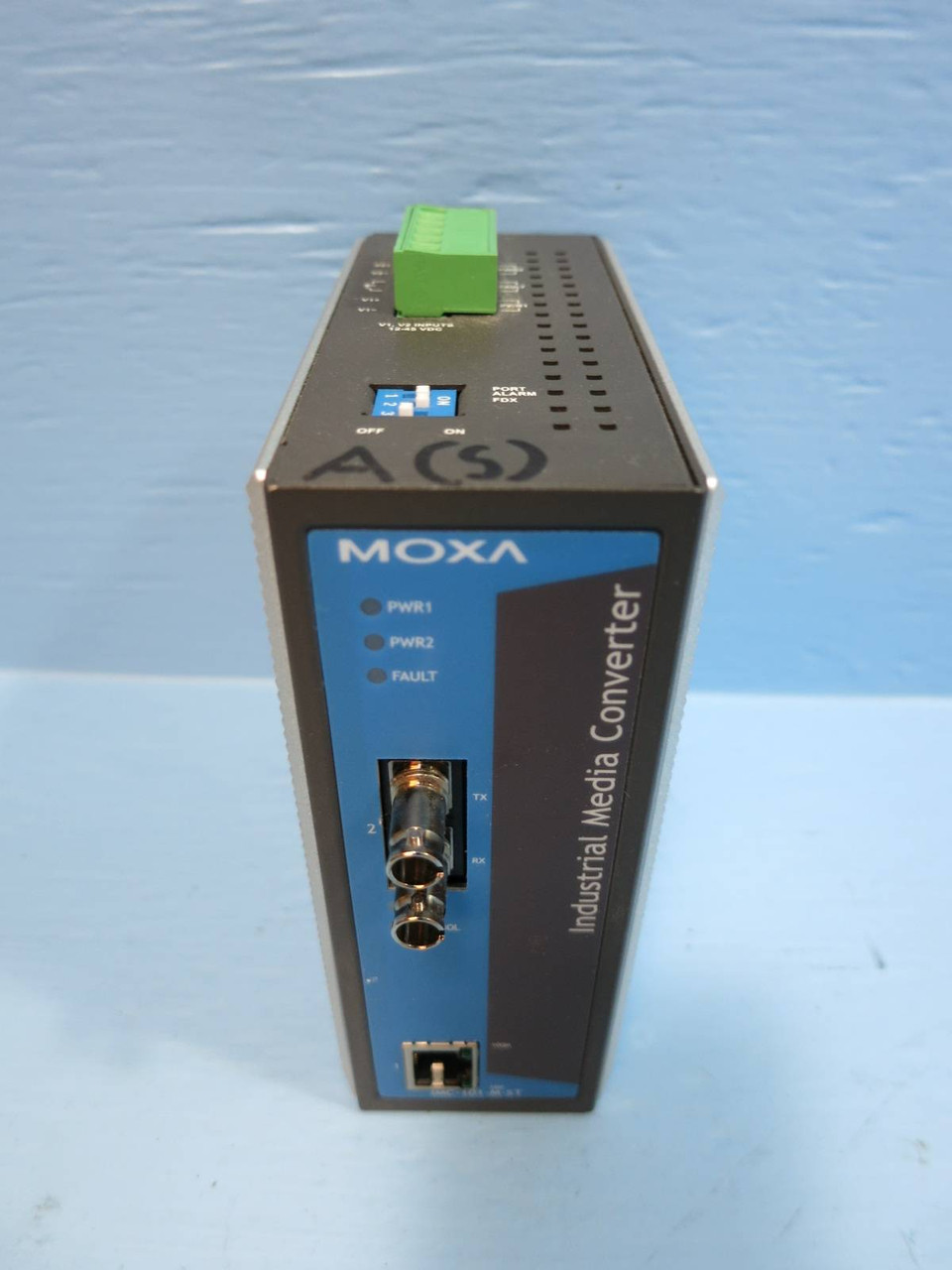 Moxa IMC-101-M-ST Industrial Media Converter IMC101MST 100M Ethernet Fiber (NP2005-124)