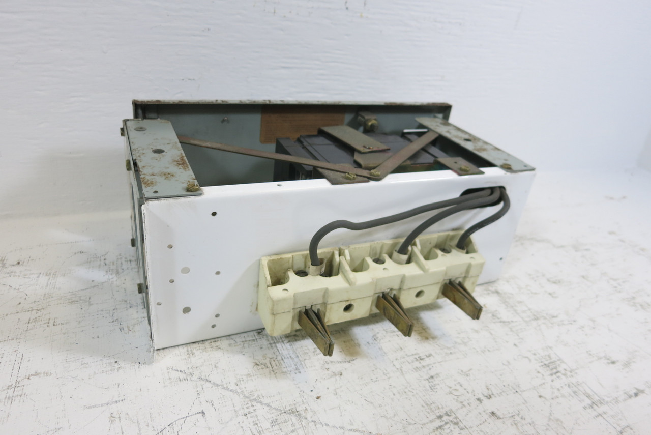 General Electric GE 8000 50 Amp Breaker Type 6" MCC Feeder Bucket 50A THED136050 (TK4167-4)