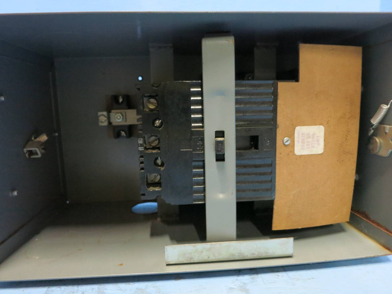 GE FVK47EF 70A 480V 3PH 4W Flex A Plug Breaker Bus Switch 70 Amp 4 Wire FVK4 (DW0928-14)