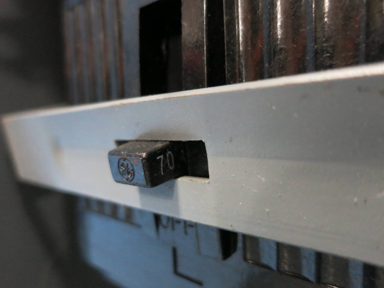 GE FVK47EF 70A 480V 3PH 4W Flex A Plug Breaker Bus Switch 70 Amp 4 Wire FVK4 (DW0928-14)