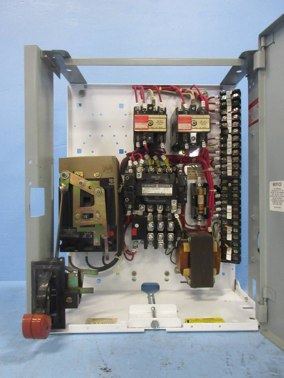 General Electric GE 8000 Size 1 Starter 15 Amp Breaker Type 18" MCC Bucket 15A (TK4182-154)
