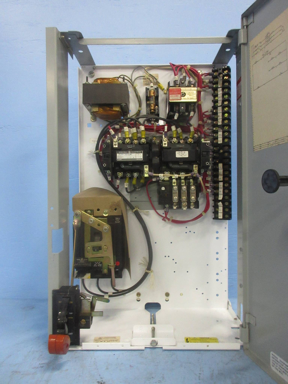 GE 8000 Size 1 Reversing Starter 3 Amp Breaker 24" MCC Bucket 3A FVR CR309 (TK4190-140)