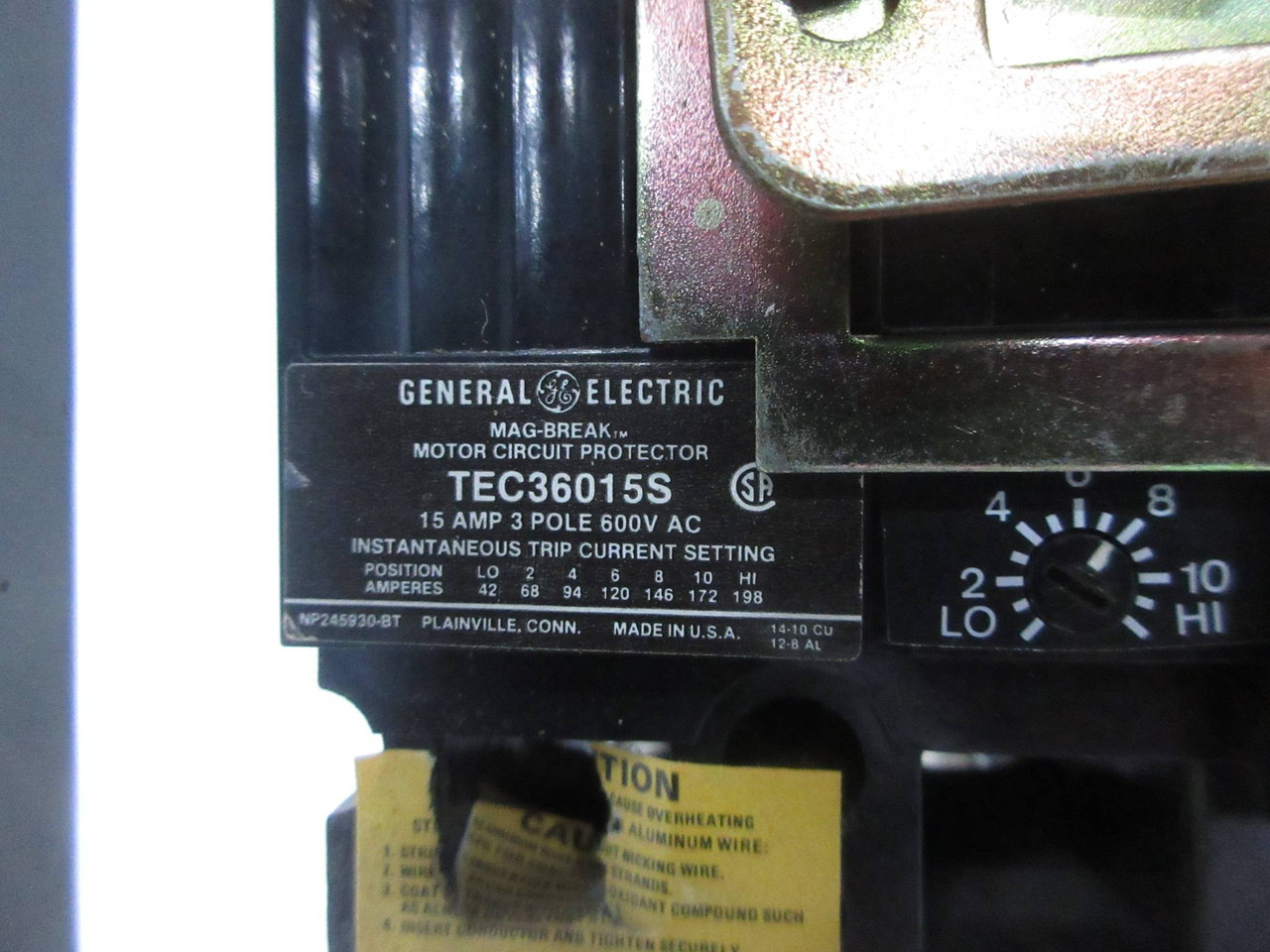 General Electric GE 8000 Size 2 Reversing Starter 15 Amp Breaker 30" MCC Bucket (TK4199-9)