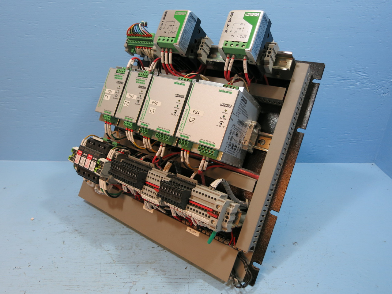 Valmet Metso Automation Quint-PS/1AC/24DC/20 Power Supply PLC Module PS (NP2035-20) Valmet Metso Automation Quint-PS/1AC/24DC/20 Power Supply PLC Module PS (NP2035-20)