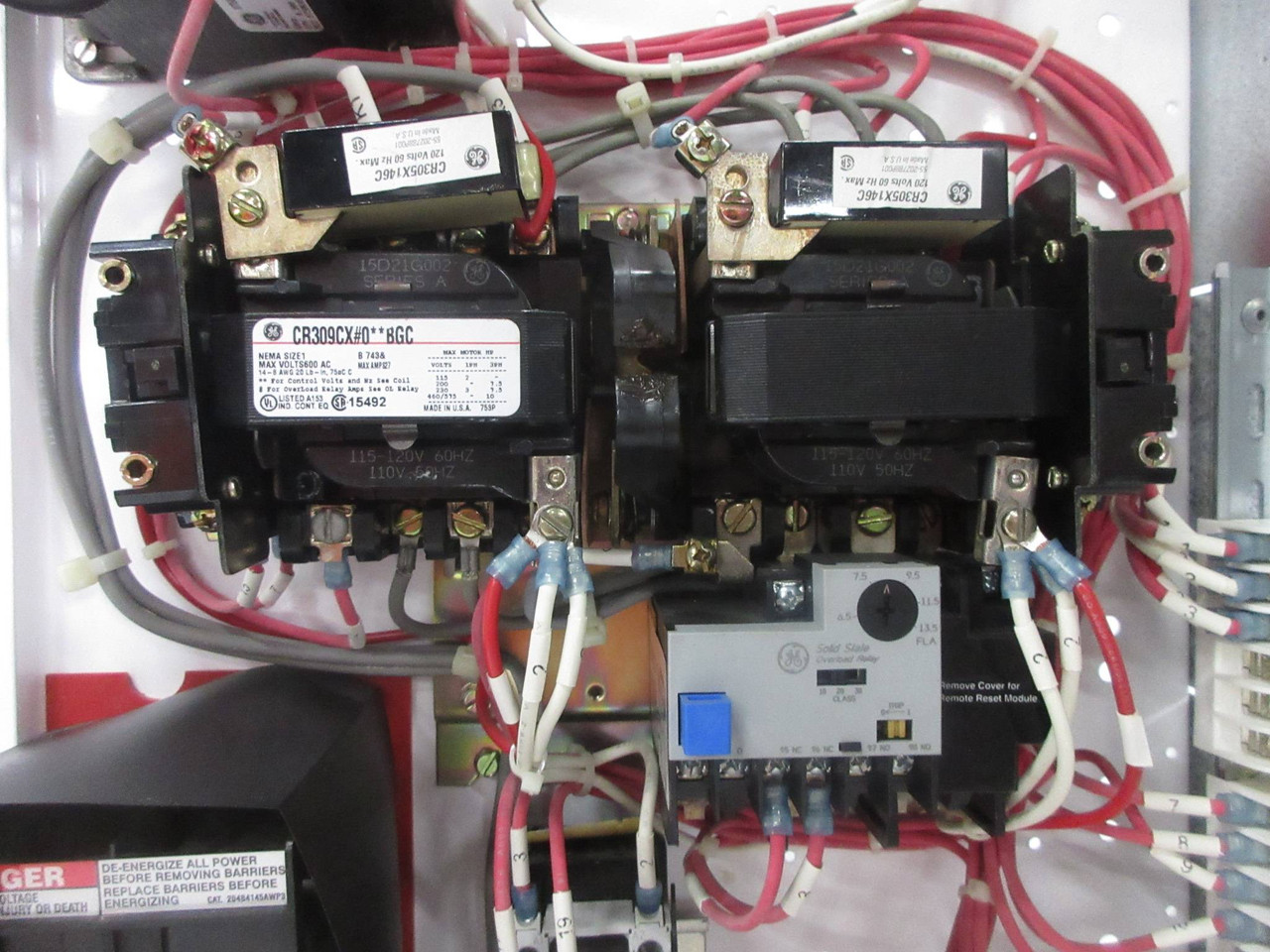 General Electric GE 8000 24" Reversing Size 1 Starter 20 Amp Breaker MCC Bucket (TK4224-2)