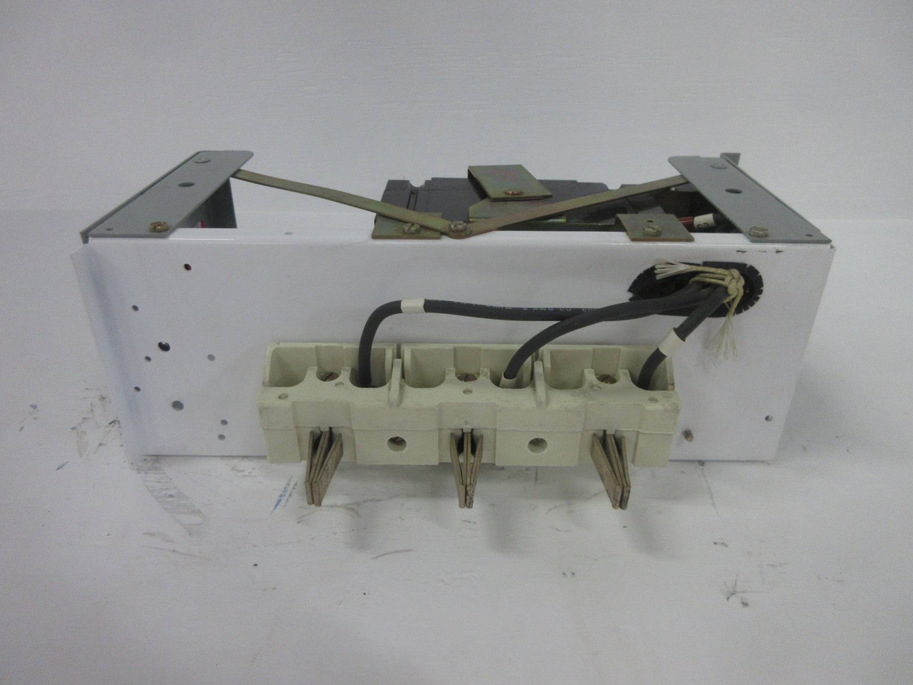 General Electric GE 8000 15 Amp Breaker Type 6" MCC Feeder Bucket 15A No Door (TK4231-5)