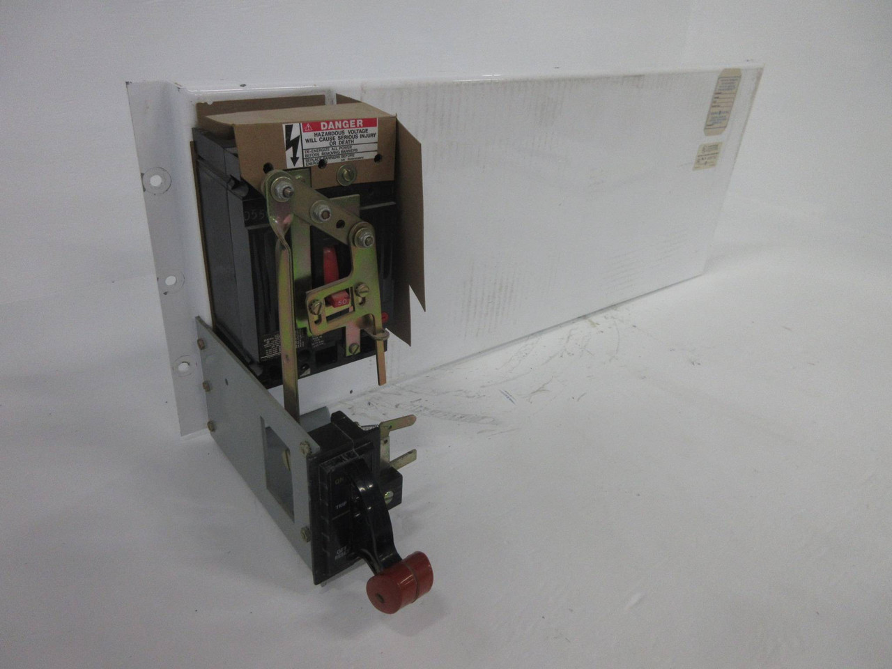 General Electric GE 8000 50 Amp Breaker MCC Feeder Switch without stabs 50A (TK4229-27)