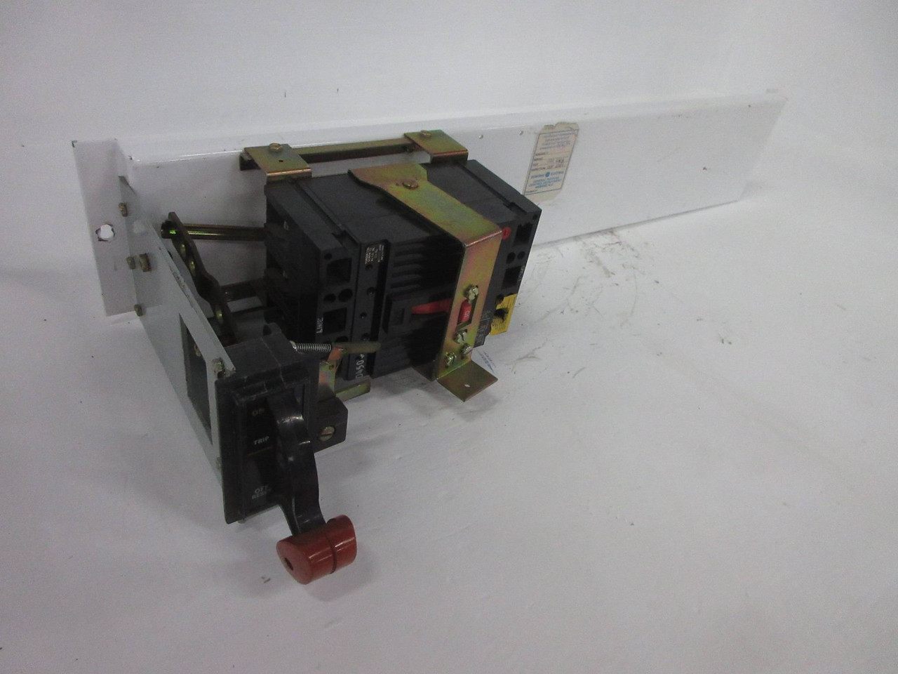 Image of General Electric GE 8000 30 Amp Breaker MCC Feeder Switch without stabs 30A