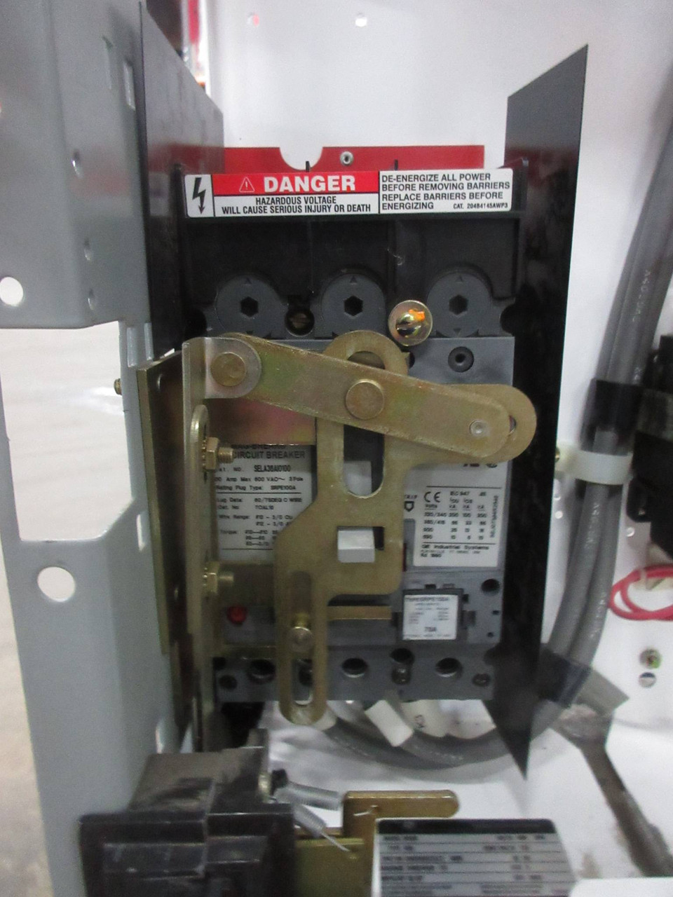 General Electric GE 8000 Size 3 Reversing Starter 70 Amp Breaker 48" MCC Bucket (TK4232-7)
