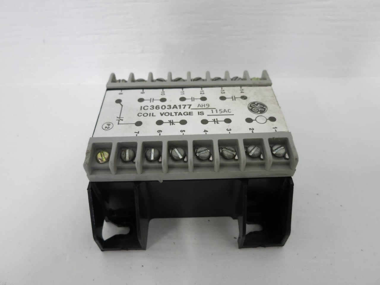 3rd Image of DW0952