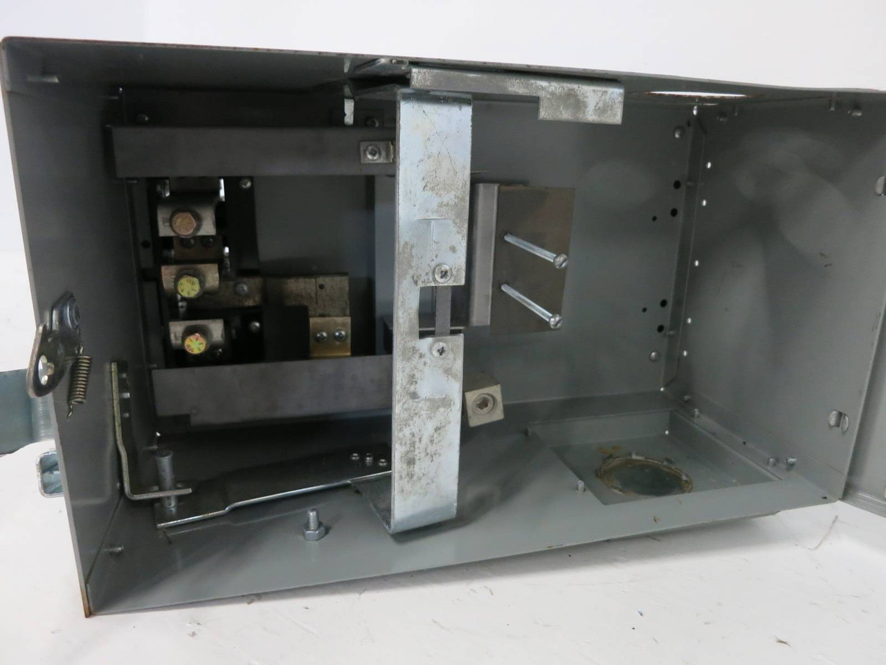 GE FVK4225F 225A 480V 3PH 4W Flex A Plug Breaker Bus Switch 225 Amp 4 Wire FVK4 (DW0980-2)