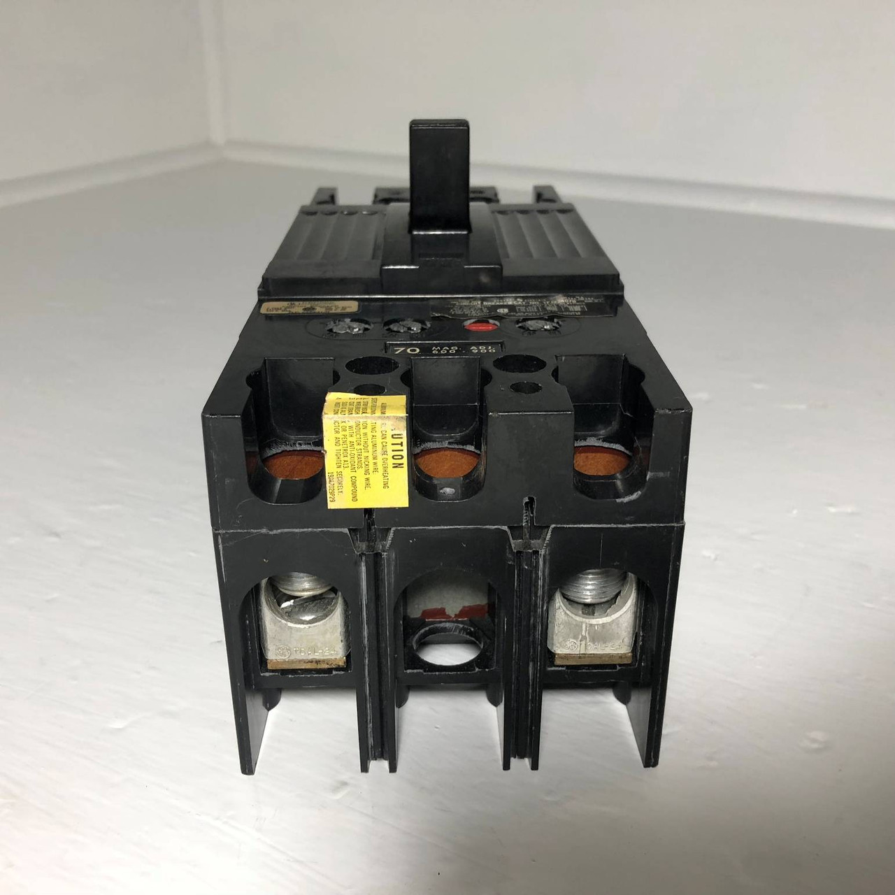 GE TFJ224070 70A Circuit Breaker 2 Pole 480 VAC Mod 4 70 Amp General Electric (EM3056-1)