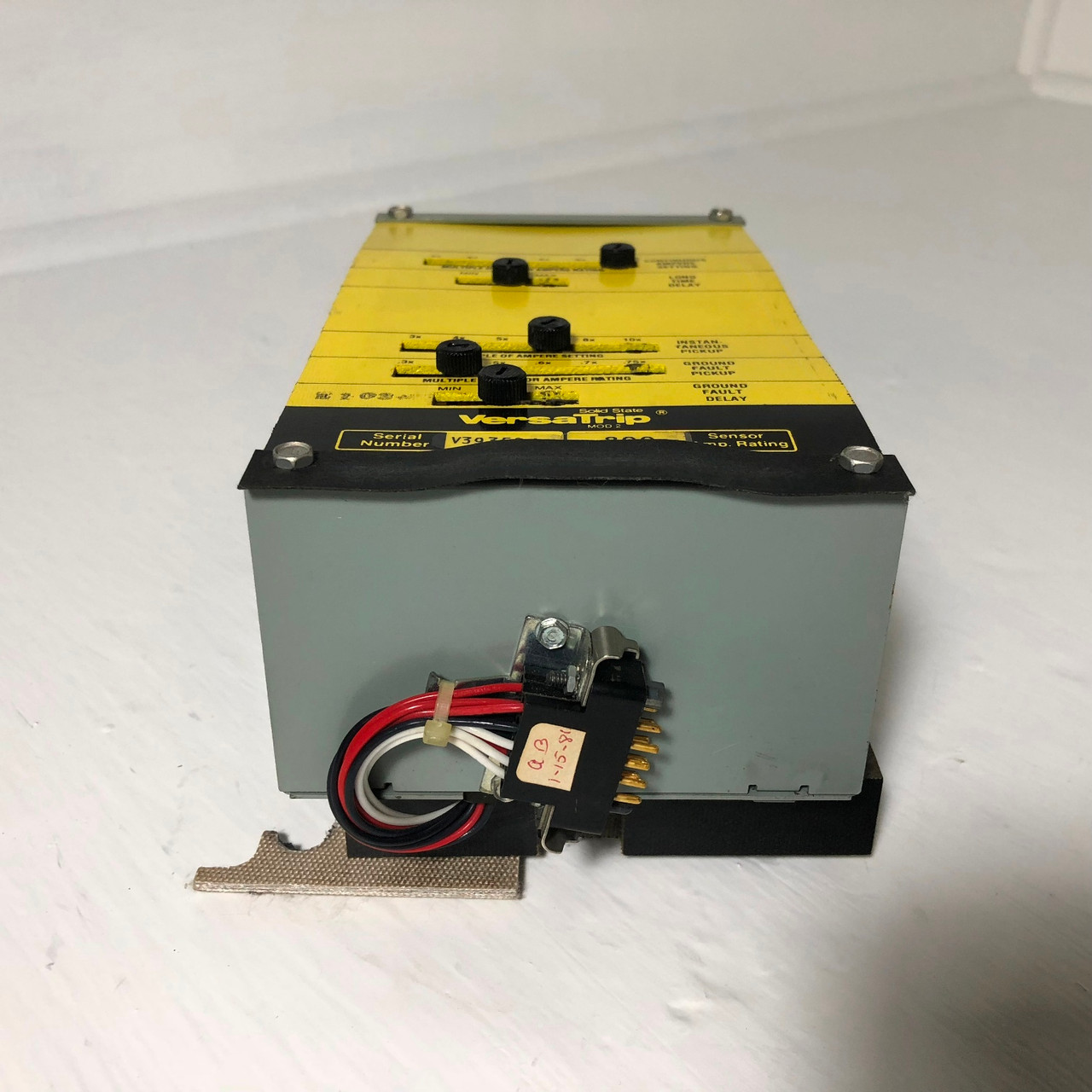 GE General Electric 568B670G 800A Solid State VersaTrip Trip Breaker 800 Amp LIG (EM3060-1)