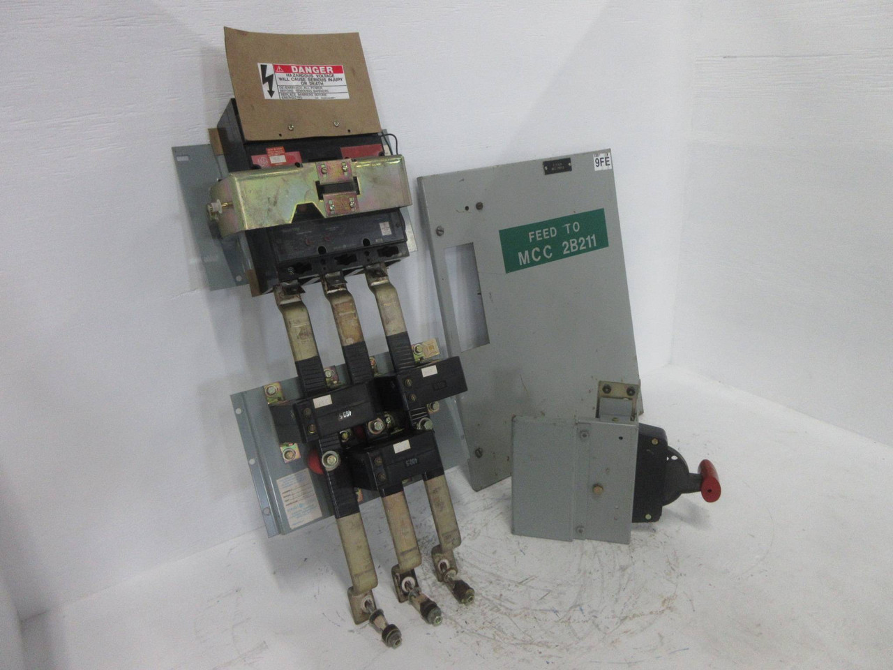 GE 8000 Series 300 Amp Main Breaker Type MCC 24" Feeder Bucket 300A TJL4V2603 (TK4280-1)