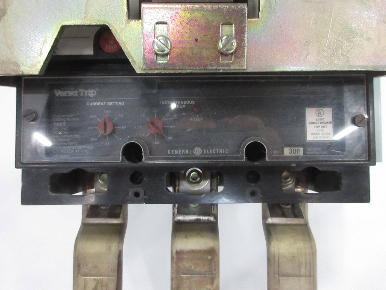 GE 8000 Series 300 Amp Main Breaker Type MCC 24" Feeder Bucket 300A TJL4V2603 (TK4280-1)