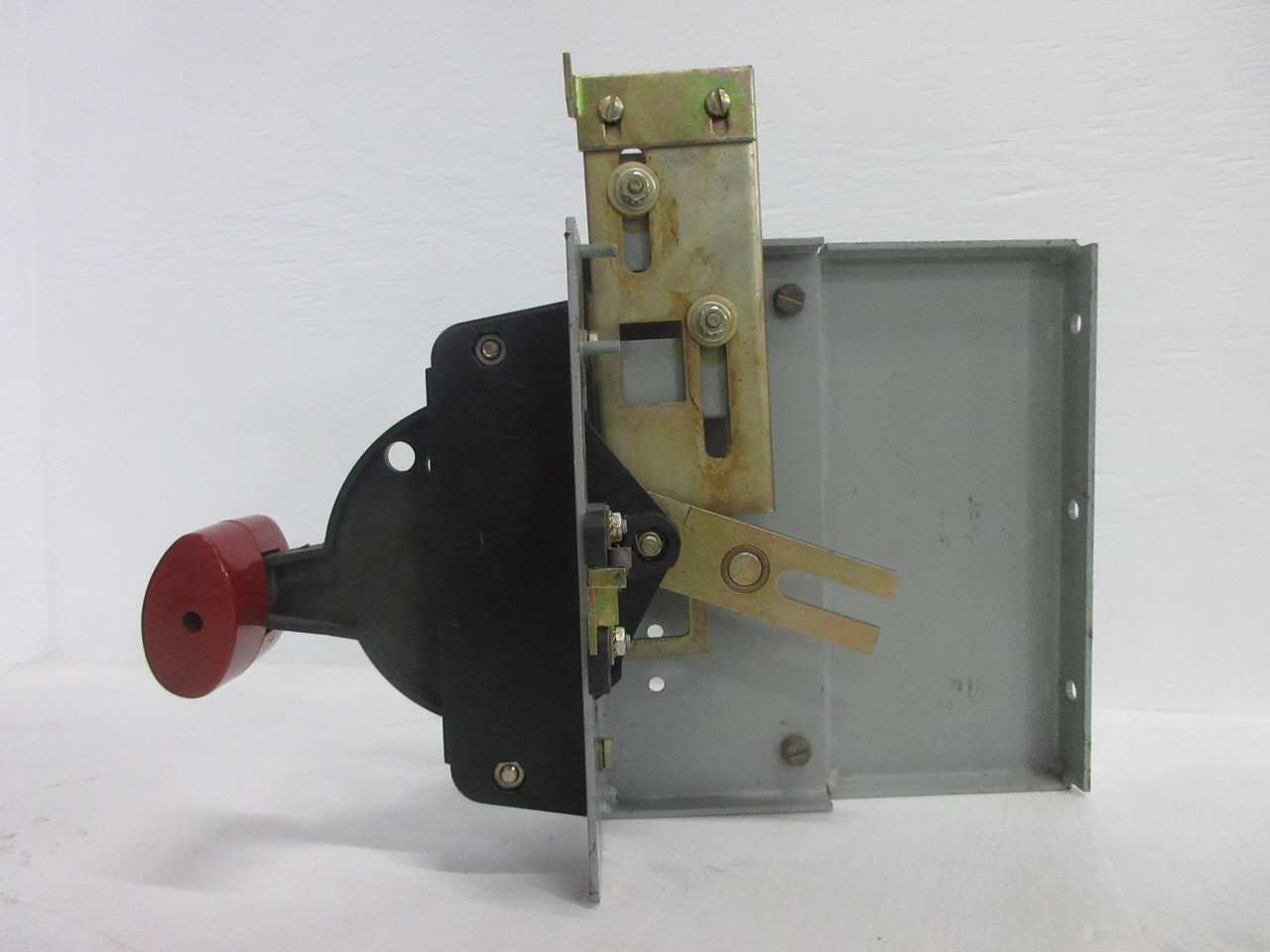 GE 8000 Series 300 Amp Main Breaker Type MCC 24" Feeder Bucket 300A TJL4V2603 (TK4280-1)