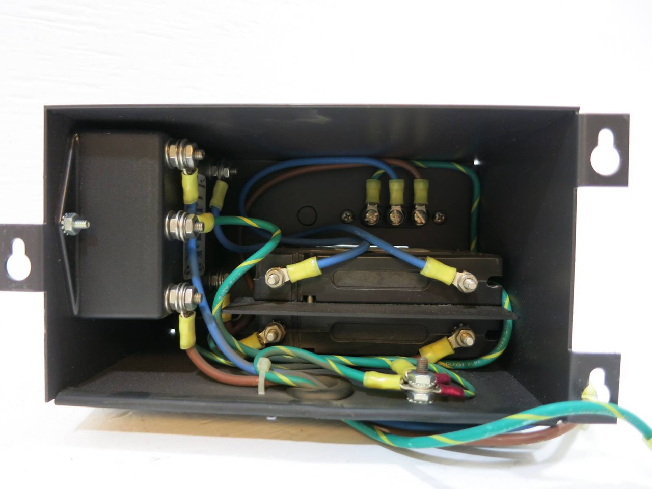 ABB IPECB11 Power Entry Circuit Breaker infi 90 120/240 VAC 20A IPEC B11 Bailey (NP2129-4)