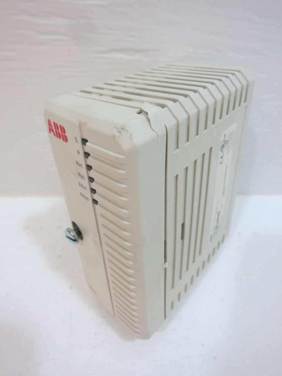 ABB TB840 3BSE021456R1 PR:W PLC Module TB 840 S800 Modulebus Cluster Modem (NP2135-8)