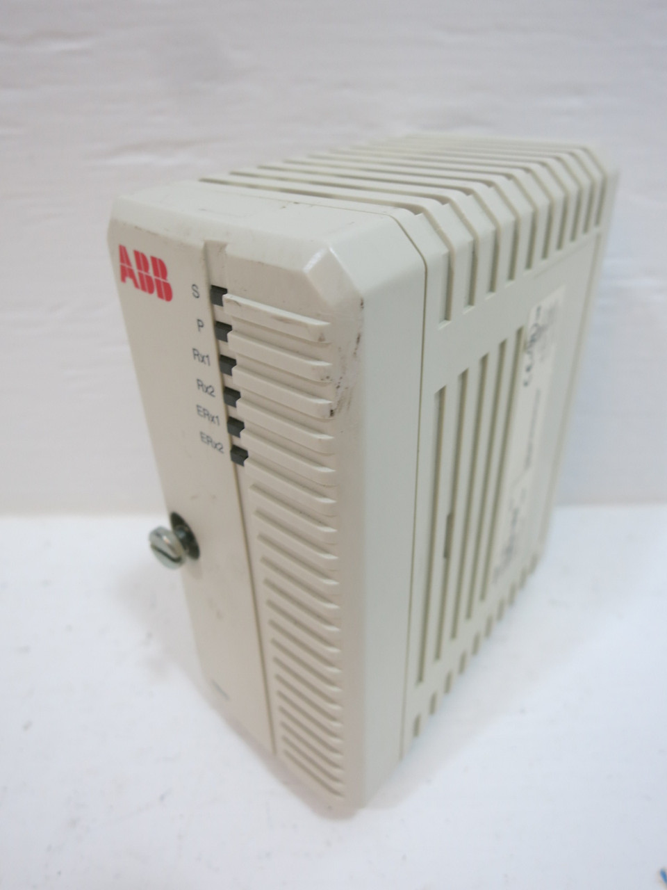 ABB TB840 3BSE021456R1 PR:P PLC Module TB 840 S800 Modulebus Cluster Modem (NP2132-11)