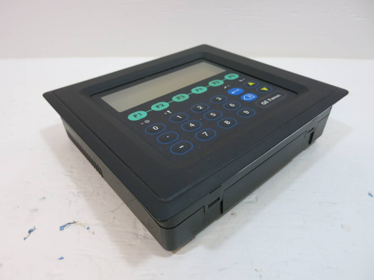 GE Fanuc IC752DFT000-DD Industrial Control Panel Display Operator Interface (NP2141-1)