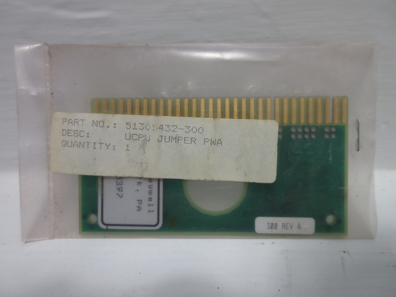 New Honeywell 51305432-300 UCPU Jumper Card PWA Rev A PLC Board (TK4312-2)