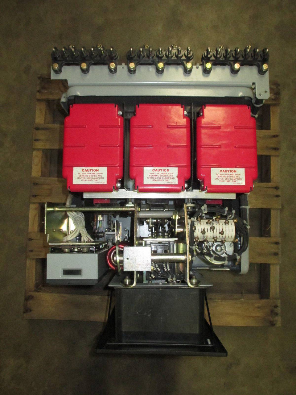 General Electric AKRT-10D-50H 2000 Amp Breaker LSI MicroVersa AKRT10D50H EO DO (EBI2127-4)