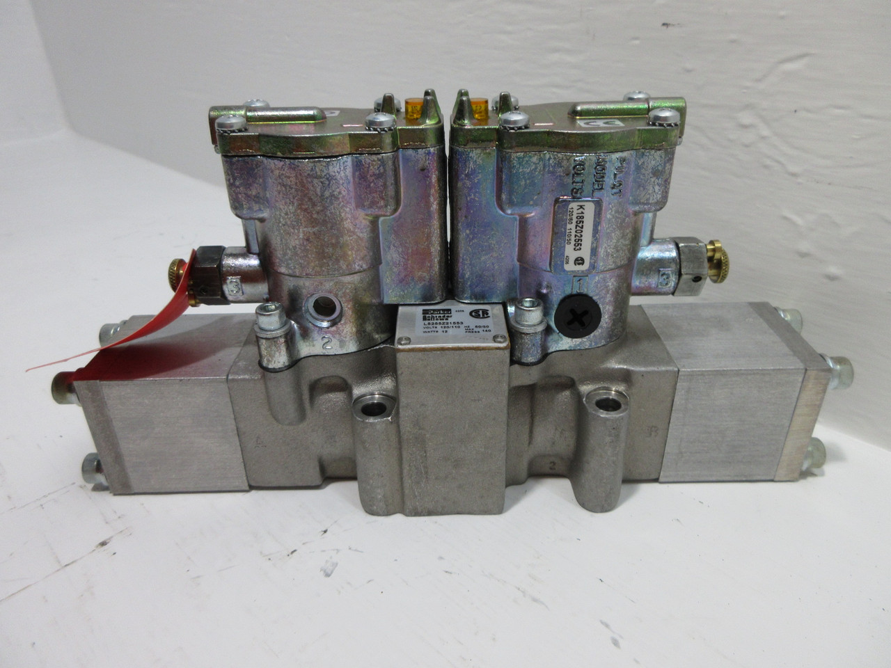 New Parker L5255Z21553 Solenoid Valve 110/120V 140 psi New No Box (TK4315-2)