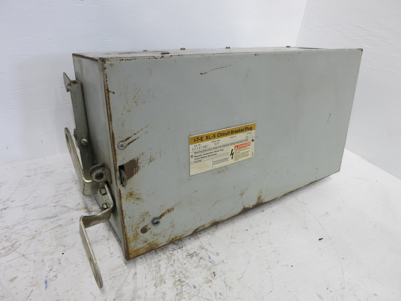 Image of ITE RE31C48ET 50A 600V 3PH XL-X Circuit Breaker Bus Plug REC3100 Siemens 50 Amp