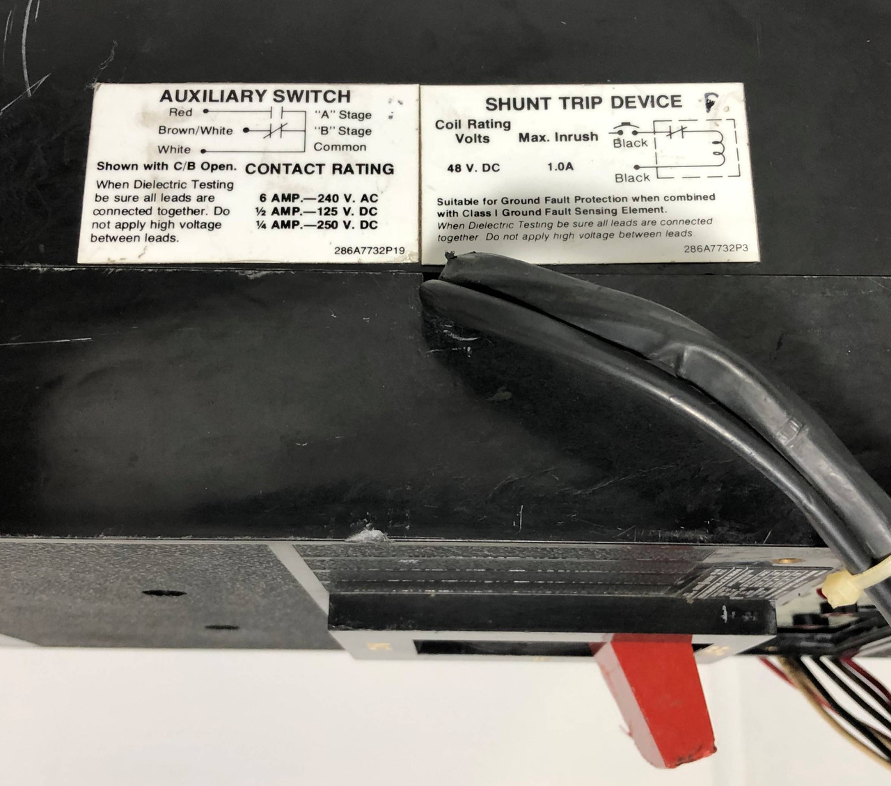GE THK4VF46 1200A Circuit Breaker w/ 600 Amp Trip & Shunt & Aux General Electric (EM3117-1)