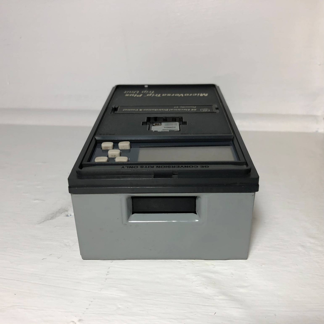 GE AKR75C3F3205 MicroVersaTrip Plus Trip Unit w/ 3200 Amp Plug TR32B3200 LSIG (EM3135-1)