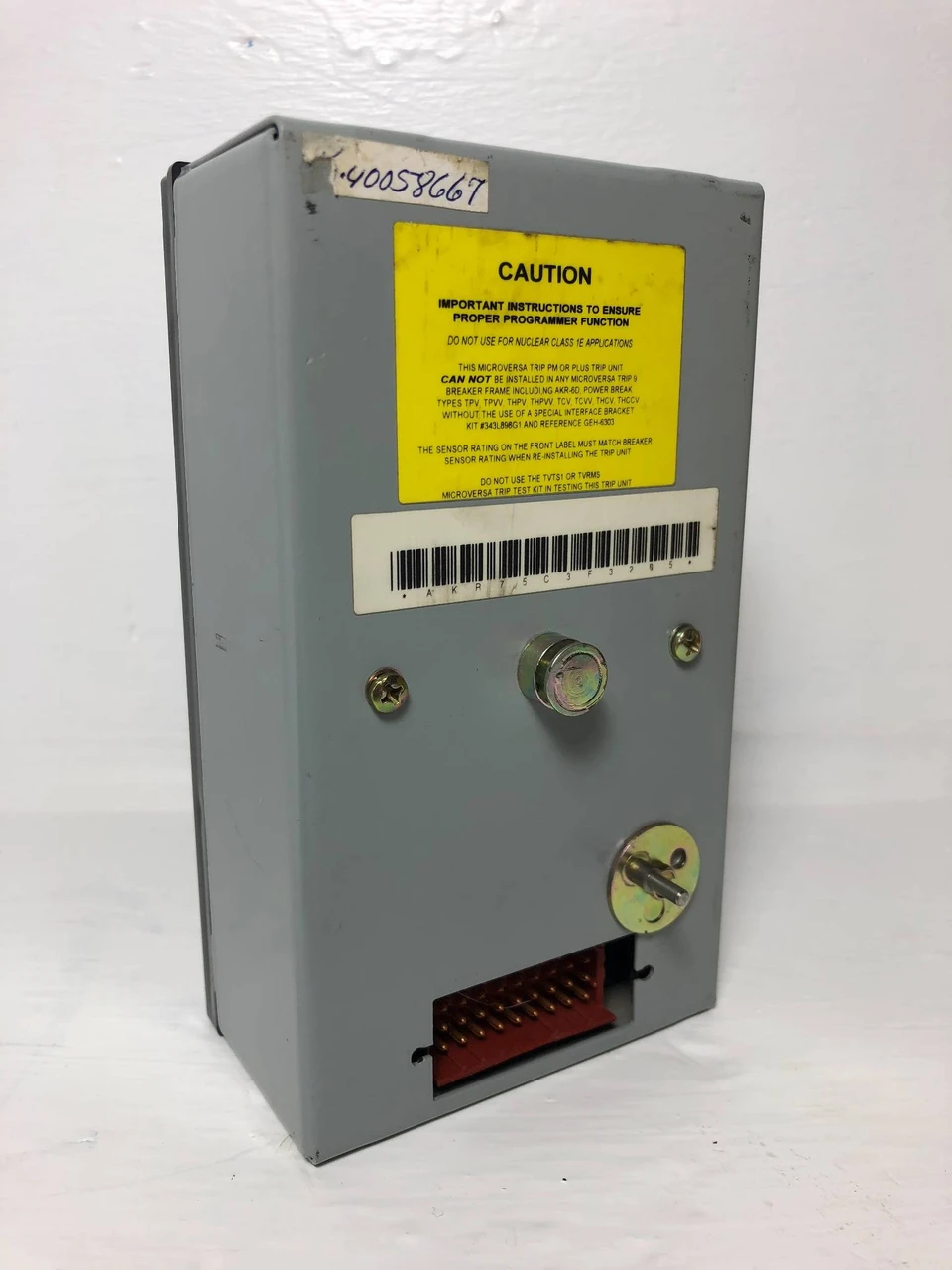 GE AKR75C3F3205 MicroVersaTrip Plus Trip Unit w/ 3200 Amp Plug TR32B3200 LSIG (EM3135-1)