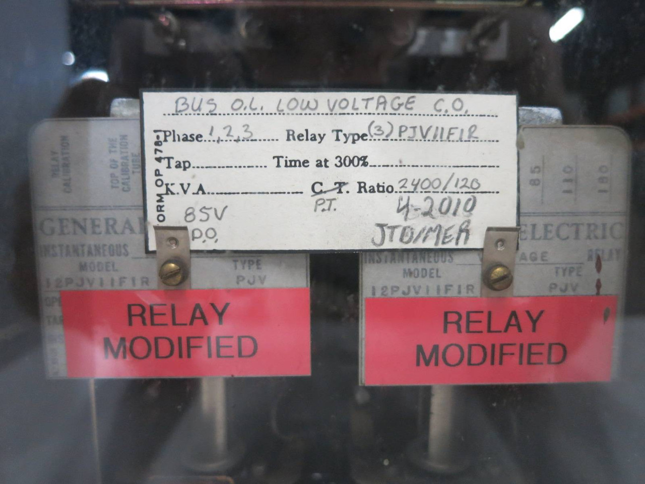 GE 12PJV11F1R Instantaneous Voltage Relay Type PJV General Electric 12PJV11FIR (DW1105-1)