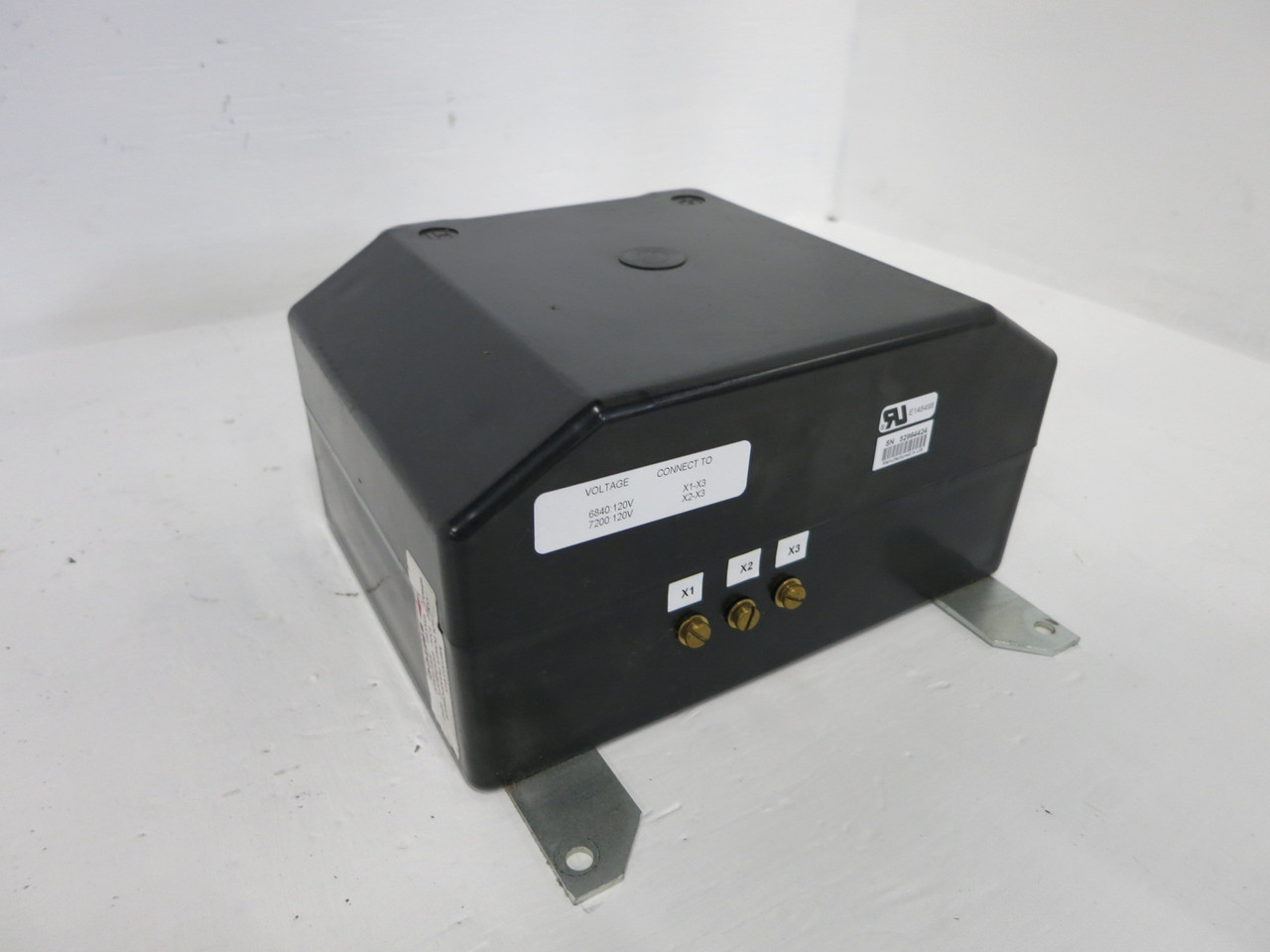 EMICC M97202/015 450VA 6840/7200 - 120V Control Power Transformer 7200V 450 VA (DW1136-1)