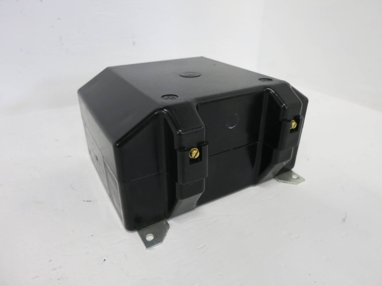 EMICC M97202/015 450VA 6840/7200 - 120V Control Power Transformer 7200V 450 VA (DW1136-1)