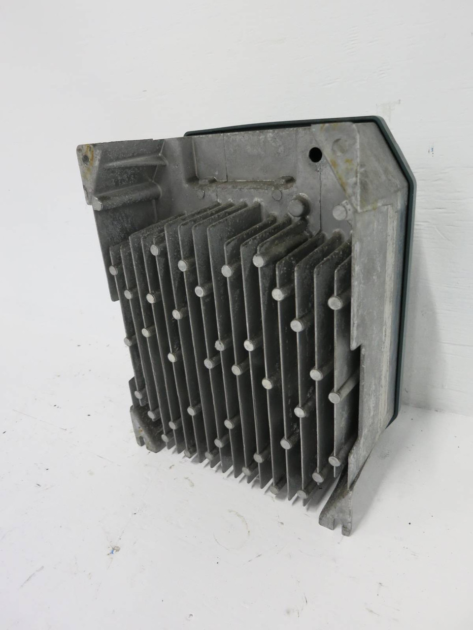 Reliance Electric 1SU51002 2HP SP500 AC VS Drive 2 HP 575V 3PH 3.4A 3.4 Amp (DW1145-5)