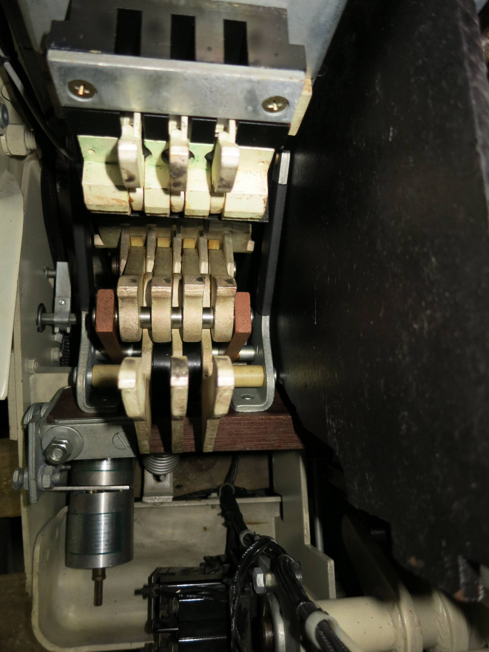 GE AK-3A-50H-1 1600A AC Pro Trip EO Circuit Breaker General Electric 1600 Amp (GA0022-2)