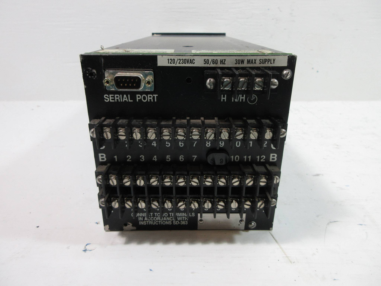 Moore 363A21N2NNNB4 Multipoint Digital Recorder 16084-21-2 16085-21-3 15999-202 (TK4464-2)
