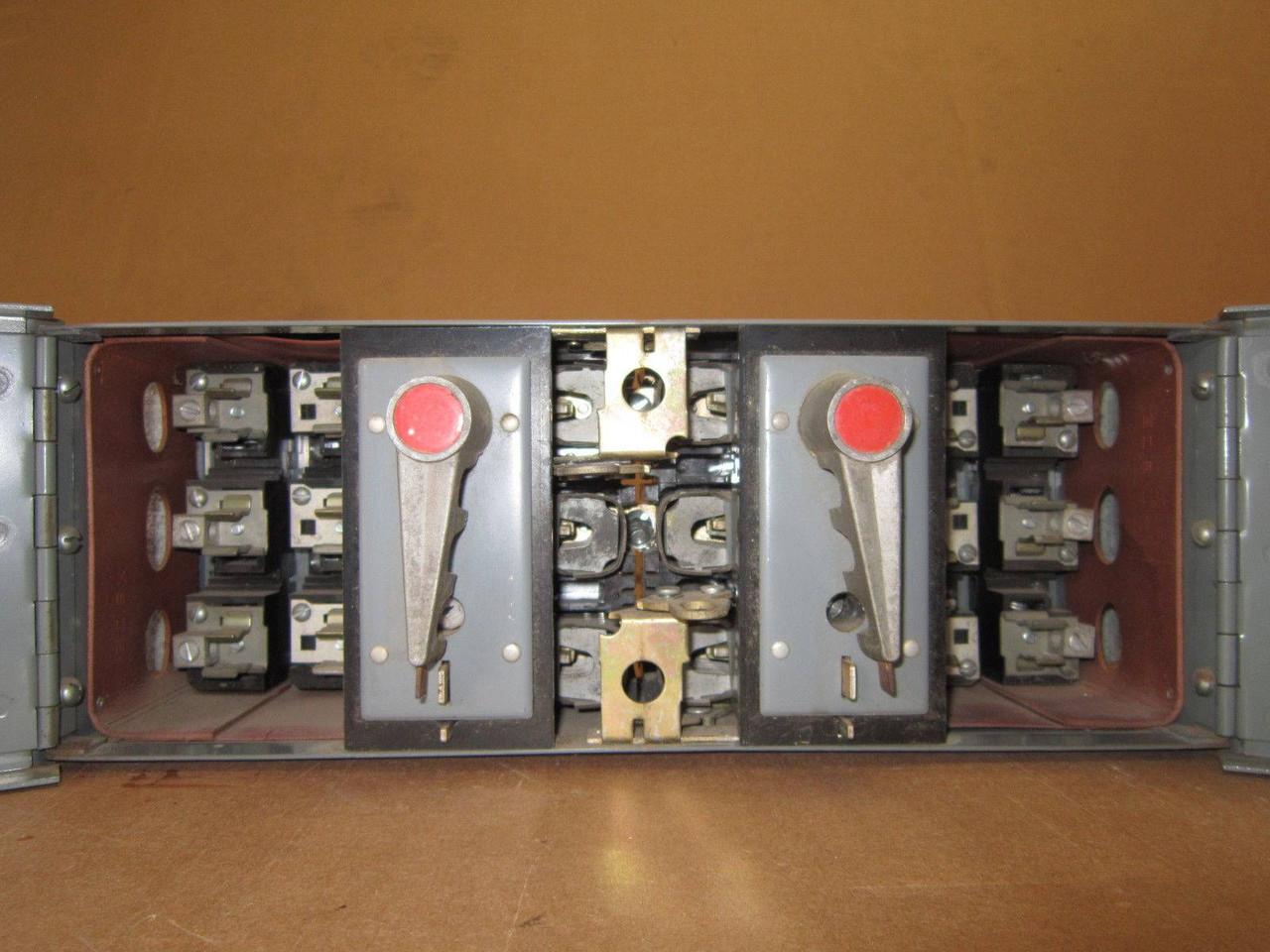 3rd Image of EBI5440