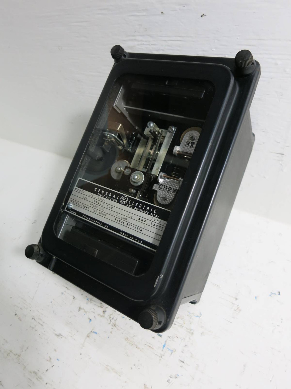 General Electric 12BCA11AV2A Pilot Receiver and Auxiliary Relay GE 125Vdc BCA (TK4579-2)