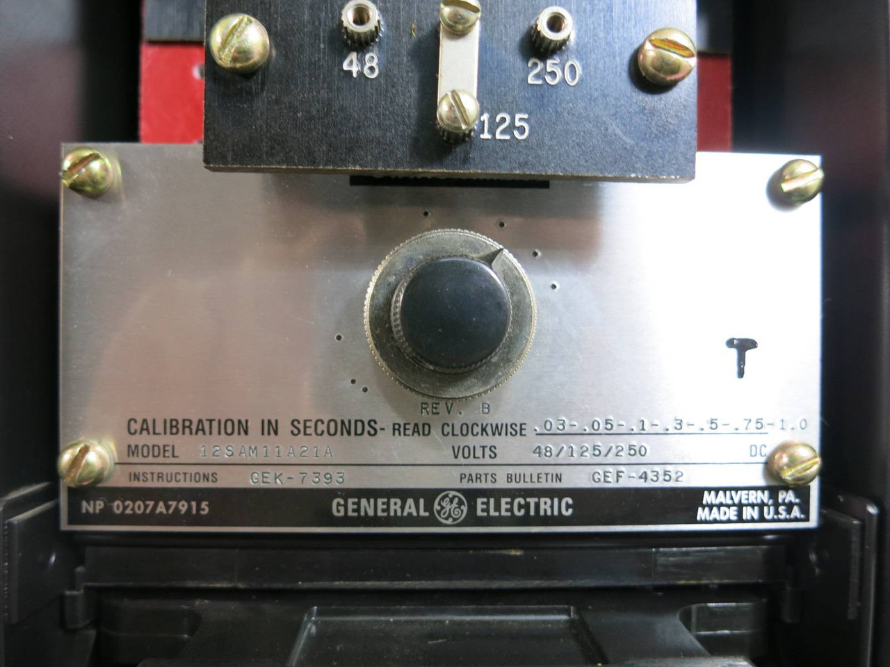 General Electric 12SAM11A21A Calibration in Seconds Relay GE Type SAM Relay (TK4587-1)