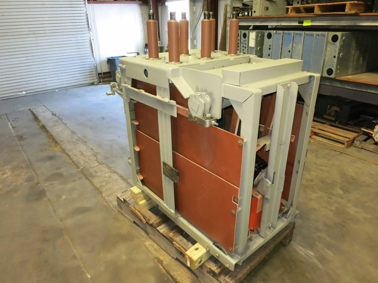 Vacuum Retrofit GE Magne-Blast AM-13.8-750-5H 1200A VVC Breaker General Electric (PM2909-1)