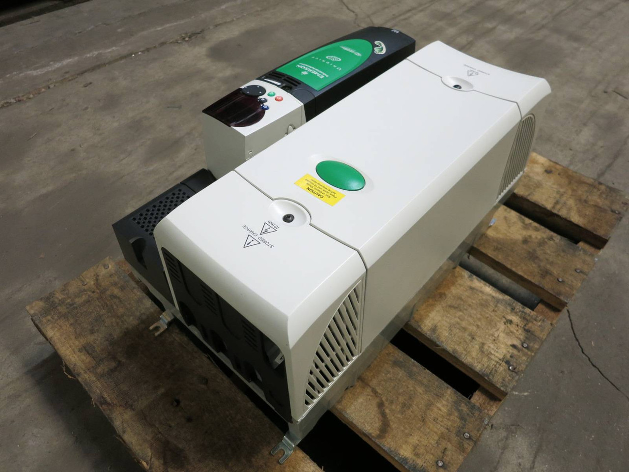 2nd Image of PM2915