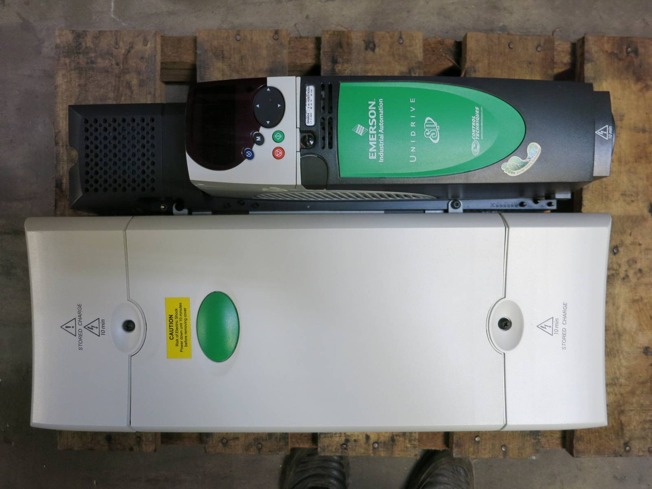 Emerson SP4604 40HP/50HP 36A/43A Unidrive VS Drive Control Techniques Automation (PM2915-2)